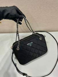 Picture of Prada Handbags _SKUfw241224998fw